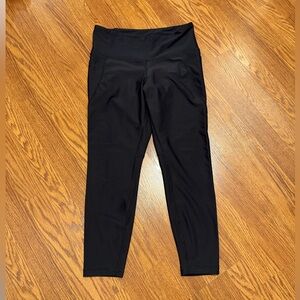 Old Navy 7/8 length power soft leggings